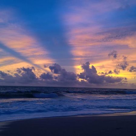 Sunset Beach Cabana 앰발랑고다 외부 사진
